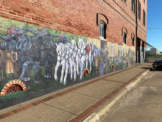 Circus Mural Things to do in Terrell, Texas